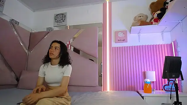 Snapshot of oblivionlove chatting on 09.25.25 oblivionlove online show from 09.25.25