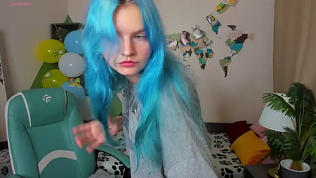 Snapshot of Lika_Sky chatting on 09.22.25 Lika Sky online show from 09.22.25