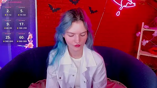 Snapshot of Lika_Sky chatting on 10.24.25 Lika Sky online show from 10.24.25