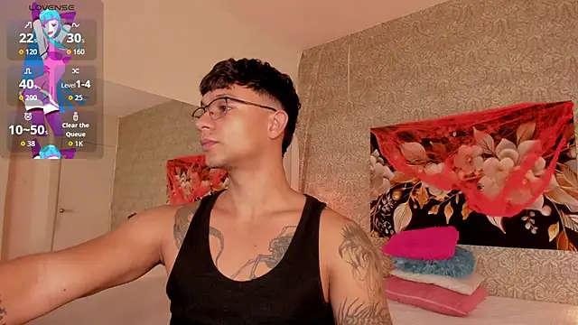 mike wills3 online show from 10.26.25