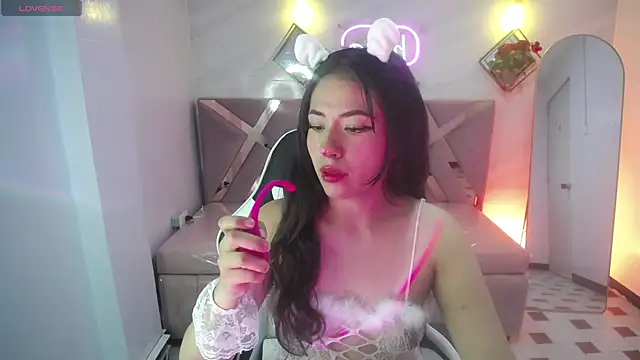Chloe Brownn v online show from 09.23.25