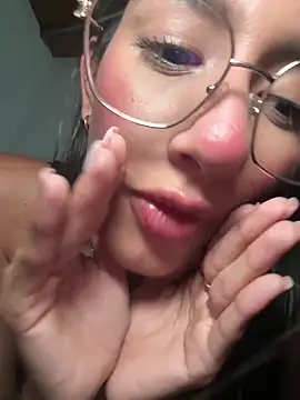 Julieta Duque online show from 04.06.26