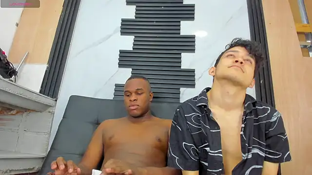 Snapshot of Amun_obsidian chatting on 10.03.25 Amun obsidian online show from 10.03.25