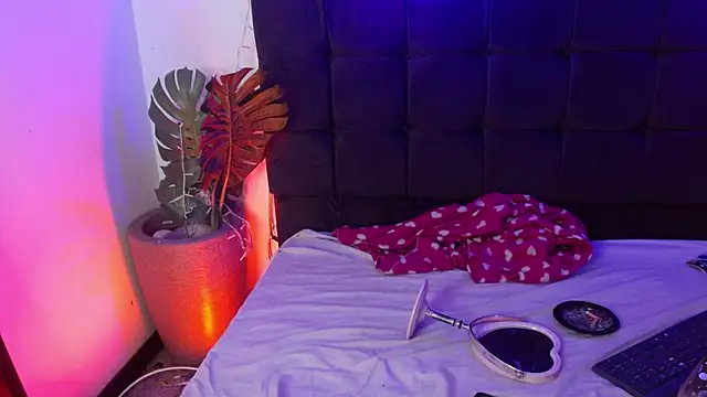 Snapshot of YessBoobs0 chatting on 11.08.25 YessBoobs0 online show from 11.08.25