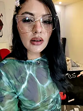 ValeNiitaLuv online show from 01.15.26