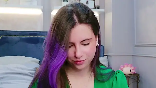 Akira Halls online show from 11.06.25