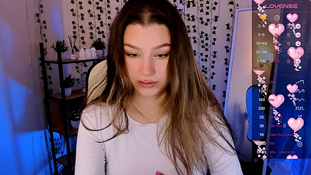 LinaBlossom  online show from 07.11.26