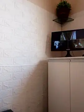 Snapshot of Crislove22 chatting on 10.27.25 Crislove22 online show from 10.27.25