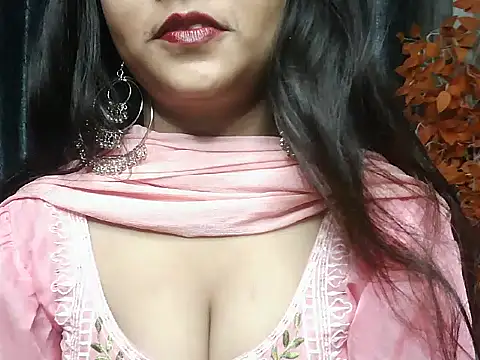 Snapshot of Sweey_Bebo chatting on 10.14.25 Sweey Bebo online show from 10.14.25