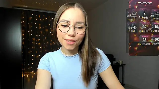 Snapshot of fun_nd_bun chatting on 10.05.25 fun nd bun online show from 10.05.25