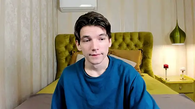 Snapshot of alfred_joness chatting on 09.26.25 alfred joness online show from 09.26.25