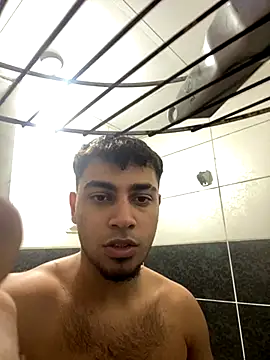 Snapshot of astoperaa chatting on 10.03.25 astoperaa online show from 10.03.25