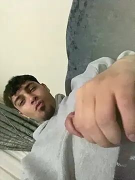 Snapshot of astoperaa chatting on 03.25.26 astoperaa online show from 03.25.26