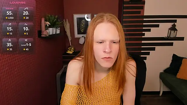 ChloeValentinee online show from 10.30.25