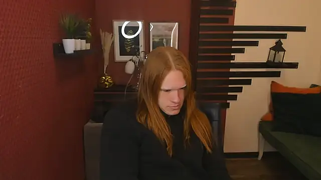 ChloeValentinee online show from 11.24.25