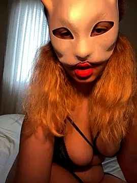 Snapshot of aliandmelisa chatting on 09.28.25 aliandmelisa online show from 09.28.25