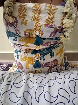 Snapshot of jasminetaml chatting on 10.24.25 jasminetaml online show from 10.24.25