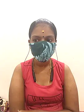 Snapshot of Tamil_Yalini12 chatting on 10.17.25 Tamil Yalini12 online show from 10.17.25