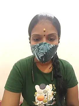 Snapshot of Tamil_Yalini12 chatting on 10.23.25 Tamil Yalini12 online show from 10.23.25