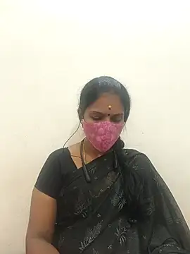 Snapshot of Tamil_Yalini12 chatting on 11.02.25 Tamil Yalini12 online show from 11.02.25