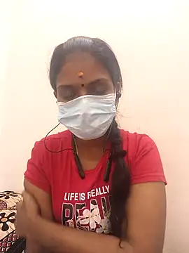 Snapshot of Tamil_Yalini12 chatting on 11.12.25 Tamil Yalini12 online show from 11.12.25