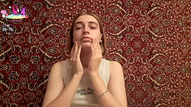 Snapshot of ivetabloom chatting on 10.03.25 ivetabloom online show from 10.03.25