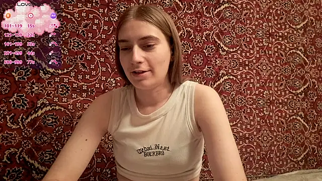 Snapshot of ivetabloom chatting on 10.15.25 ivetabloom online show from 10.15.25