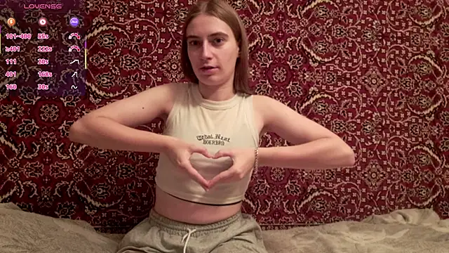 Snapshot of ivetabloom chatting on 11.11.25 ivetabloom online show from 11.11.25