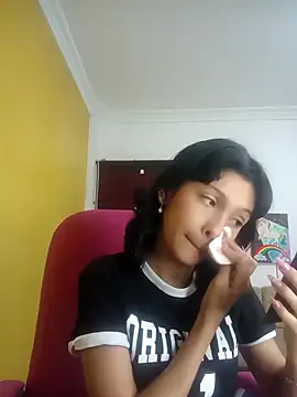 Snapshot of xoxo_milk chatting on 10.18.25 xoxo milk online show from 10.18.25