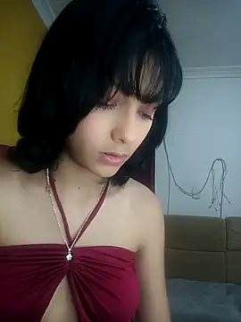 Snapshot of xoxo_milk chatting on 10.21.25 xoxo milk online show from 10.21.25