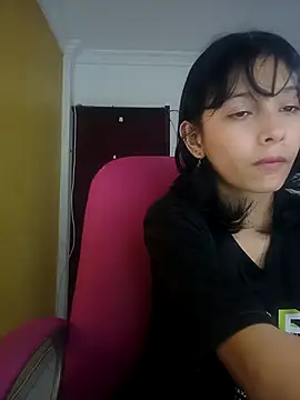 Snapshot of xoxo_milk chatting on 11.07.25 xoxo milk online show from 11.07.25