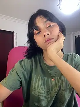 xoxo milk online show from 11.26.25