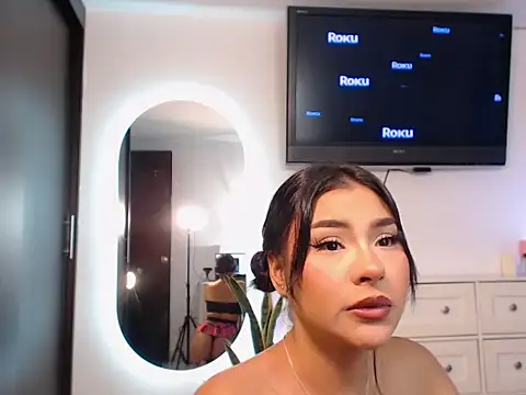 Snapshot of angeles1228 chatting on 10.17.25 angeles1228 online show from 10.17.25