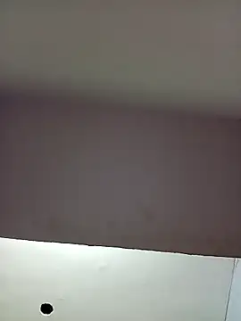 Snapshot of School_medam chatting on 10.31.25 School medam online show from 10.31.25