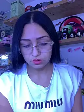 milk-love1226 online show from 11.06.25