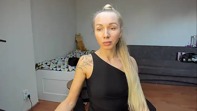 AlisiaCat online show from 05.06.26
