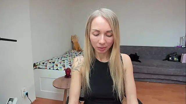 AlisiaCat online show from 05.19.26