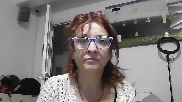 Snapshot of VictoryCBR1000 chatting on 10.14.25 VictoryCBR1000 online show from 10.14.25