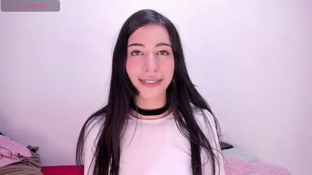 Snapshot of ScarlettRosetti chatting on 06.21.26 ScarlettRosetti online show from 06.21.26