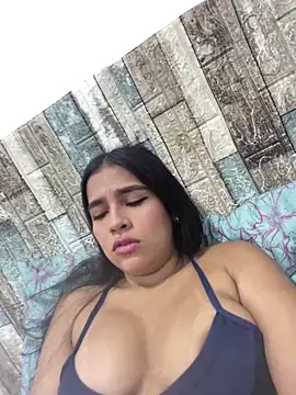 Snapshot of Valery_lux16 chatting on 10.05.25 Valery lux16 online show from 10.05.25