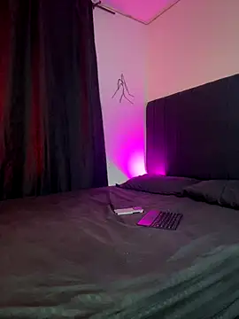 Snapshot of BoomChikaWow chatting on 11.07.25 BoomChikaWow online show from 11.07.25