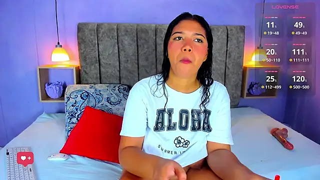 Snapshot of Bianca_Ethan chatting on 10.02.25 Bianca Ethan online show from 10.02.25