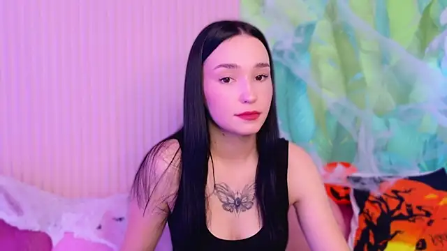 Snapshot of Amanda_Choi chatting on 10.24.25 Amanda Choi online show from 10.24.25