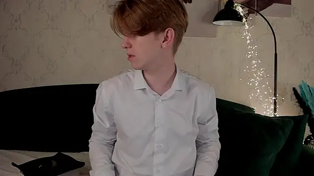 Snapshot of Vincent_Pots chatting on 11.05.25 Vincent Pots online show from 11.05.25