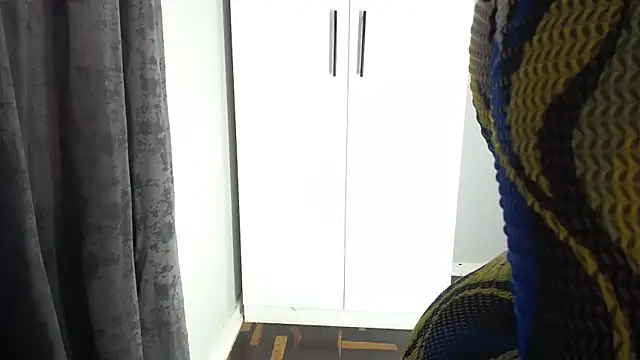 Snapshot of Juiceybileh chatting on 11.07.25 Juiceybileh online show from 11.07.25