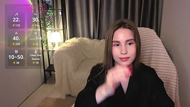 Snapshot of chatting on 10.13.25 online show from 10.13.25