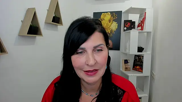 Snapshot of Moon_Veloure1 chatting on 09.30.25 Moon Veloure1 online show from 09.30.25