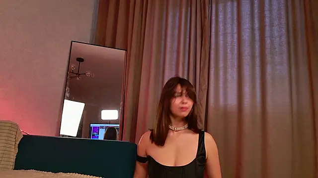 EllaCanny online show from 05.18.26