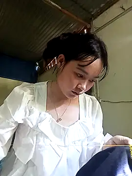 dorothyxx online show from 10.18.25