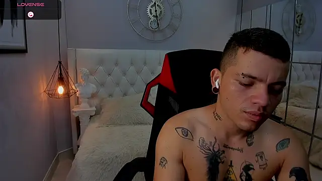 wildthor26 online show from 10.13.25